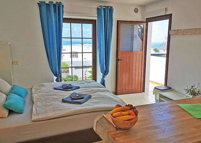 Abajo, Casa Apartmán *