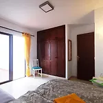 Abajo, Casa Daire