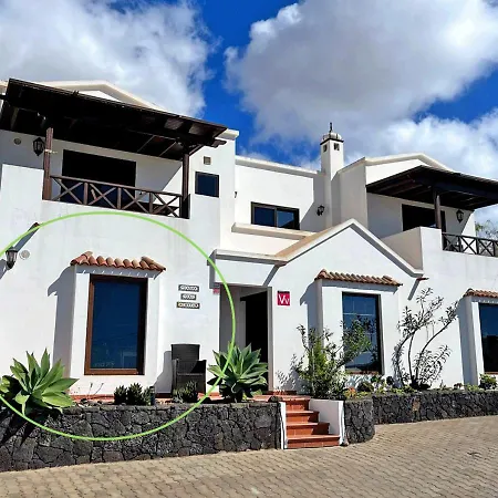 Abajo, Casa La Costa