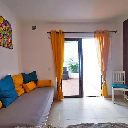 Abajo, Casa La Costa