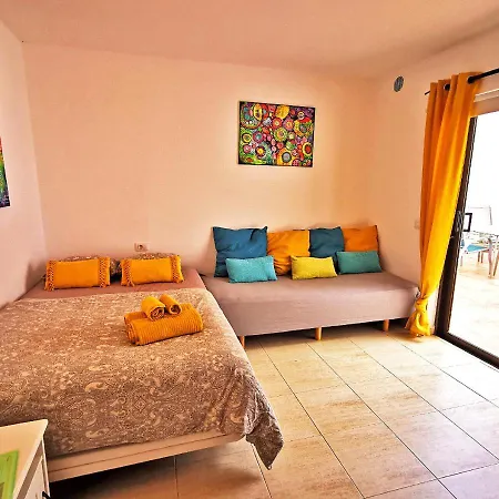 Abajo, Casa Apartment La Costa