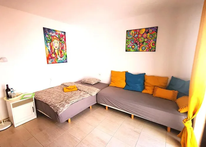 Apartament Abajo, Casa